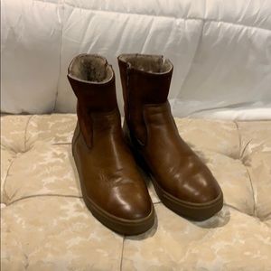 Brown Frye leather and suede ankle boots size 8